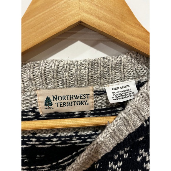 Vintage Northwest territory pattern sweater - Picture 2 of 2